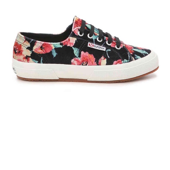 Superga Women's 2750 Rasotropicalw Sneaker - Picture 5 of 7